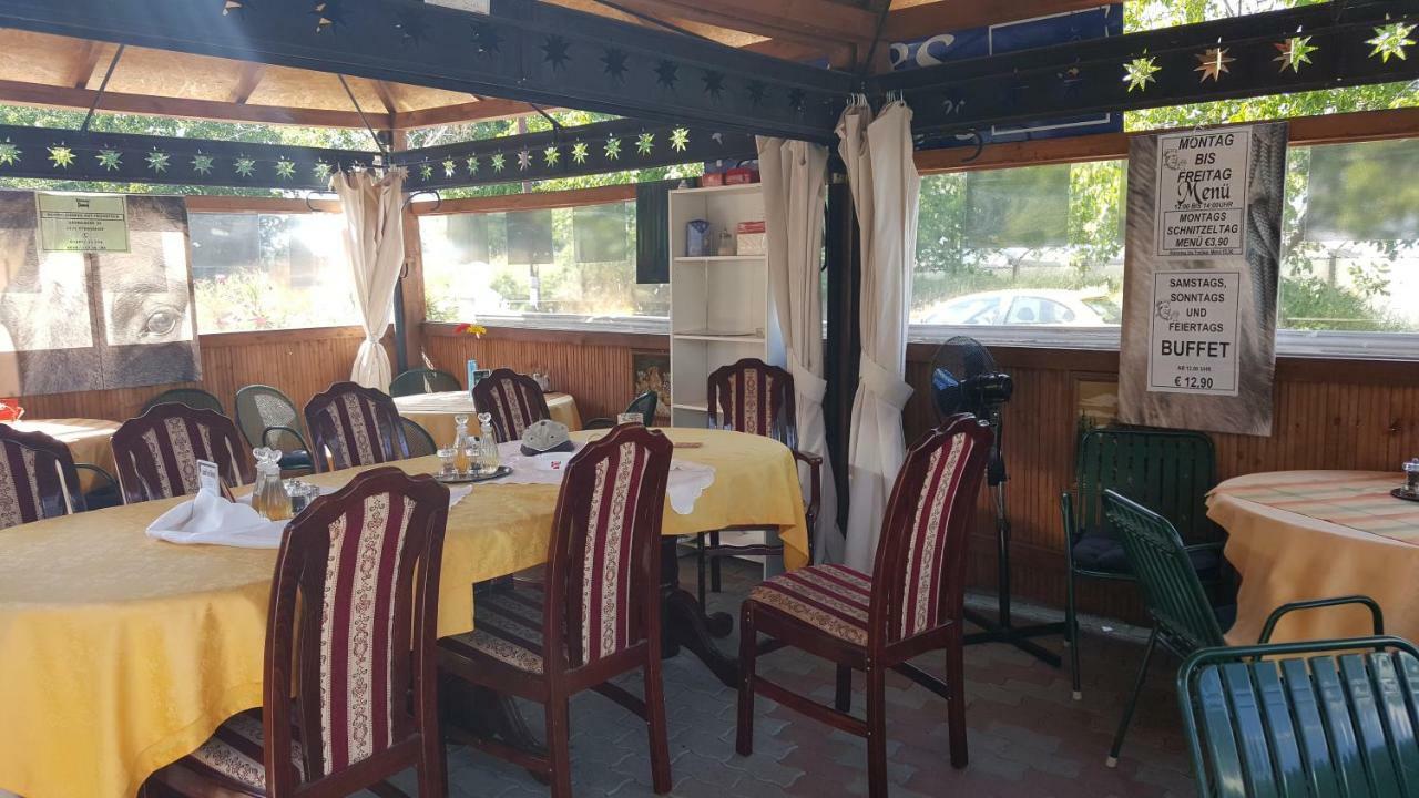 Leon'S Silberwald Appartement Strasshof an der Nordbahn Buitenkant foto